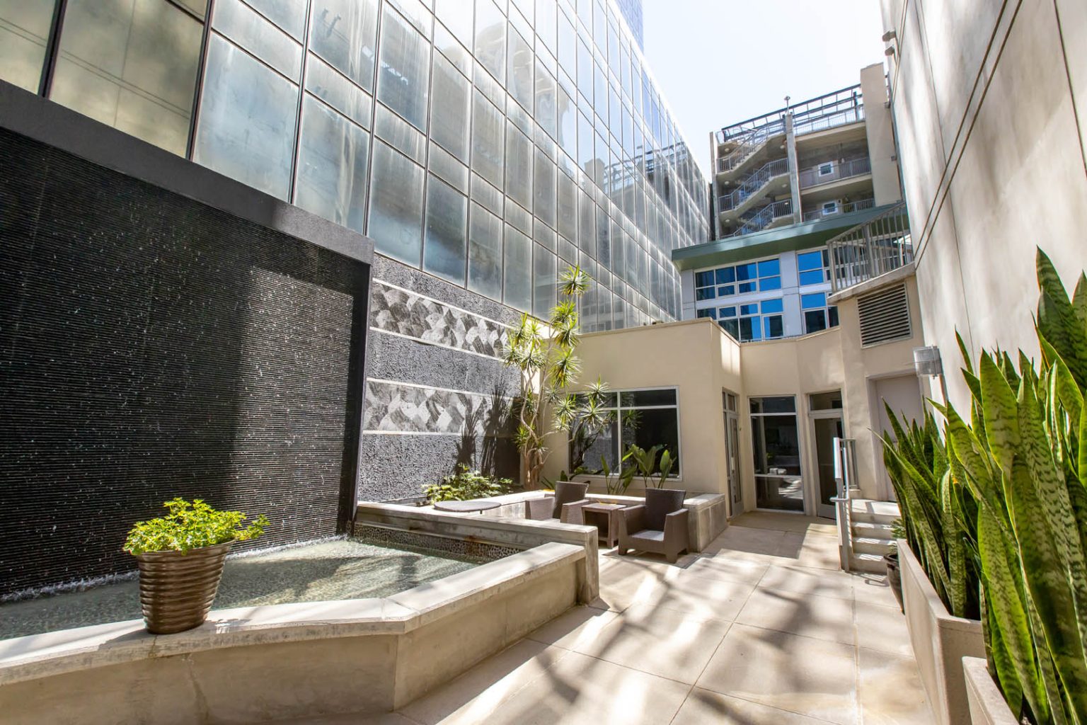 Top 20 Luxury Apartment Amenities - Swiftlane - Apartment Building Amenities